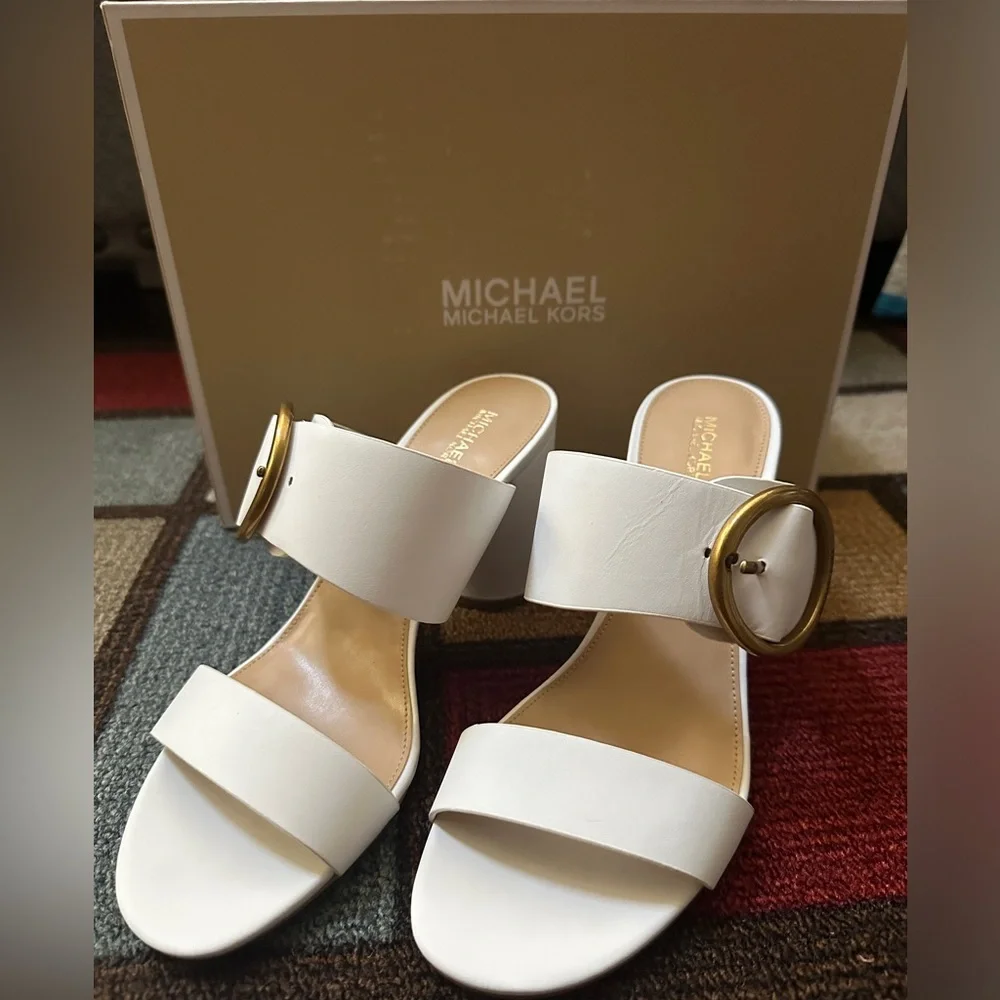 NIB Michael Kors White Women's Block Heeled Sandals - 9 - Picture 1 of 4